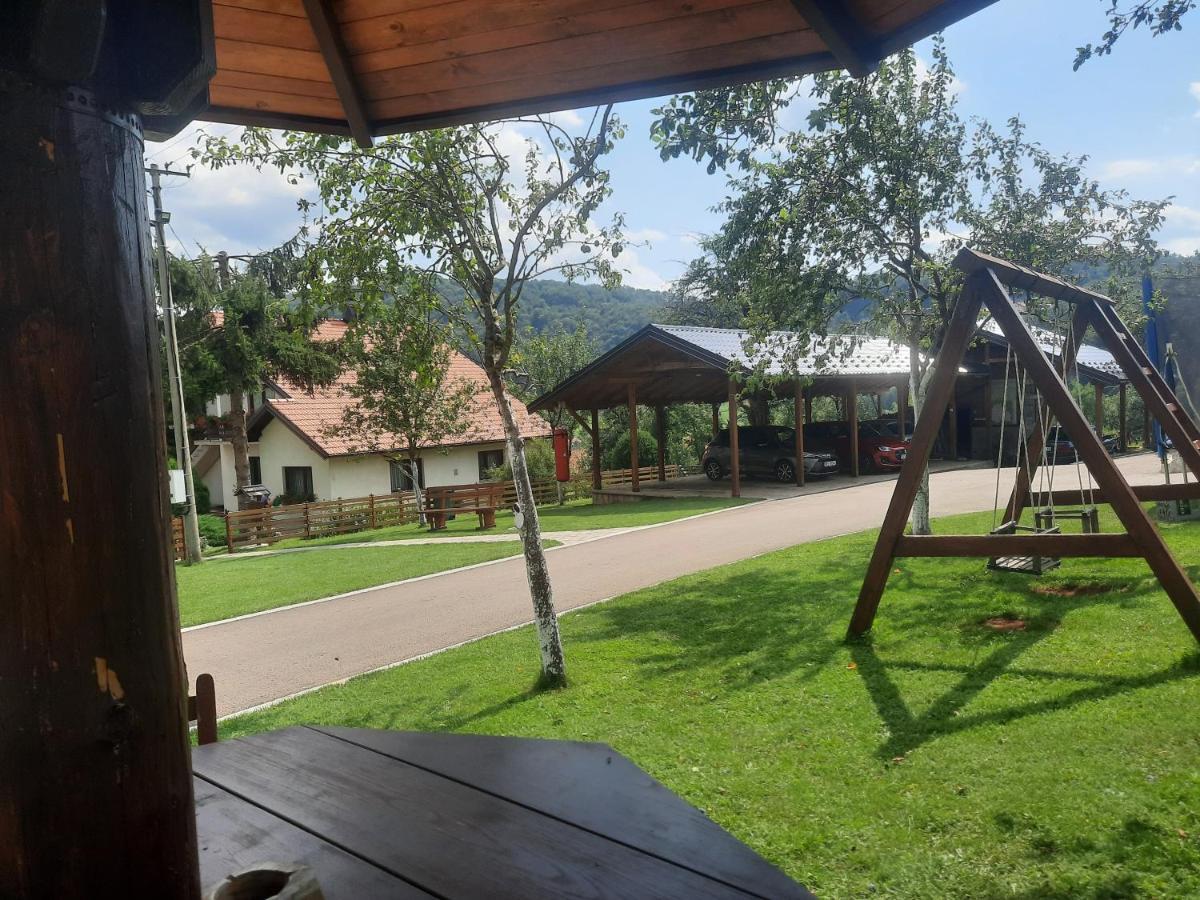 Seoski Turizam Melovic Rozanstvo エクステリア 写真