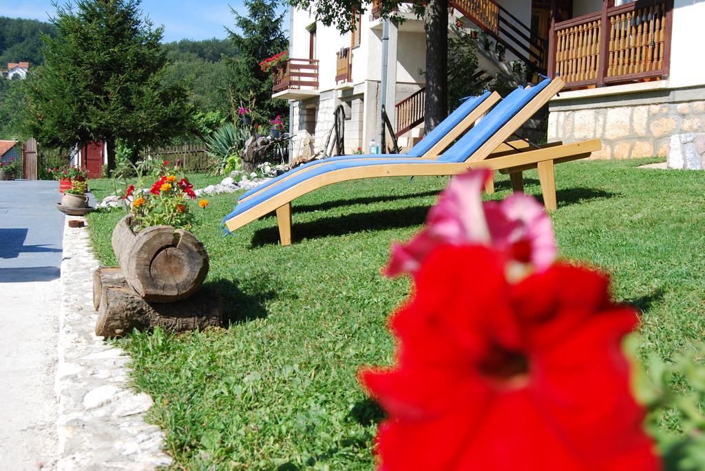 Seoski Turizam Melovic Rozanstvo エクステリア 写真